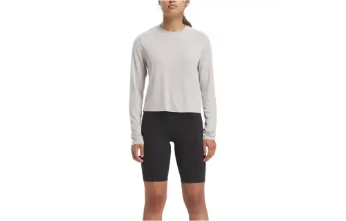 Reebok T Shirts Women's Gray Crew Neck Moderate Straight Fit
