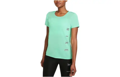 Nike T Shirts Women's Green Crew Neck Moderate Straight Fit