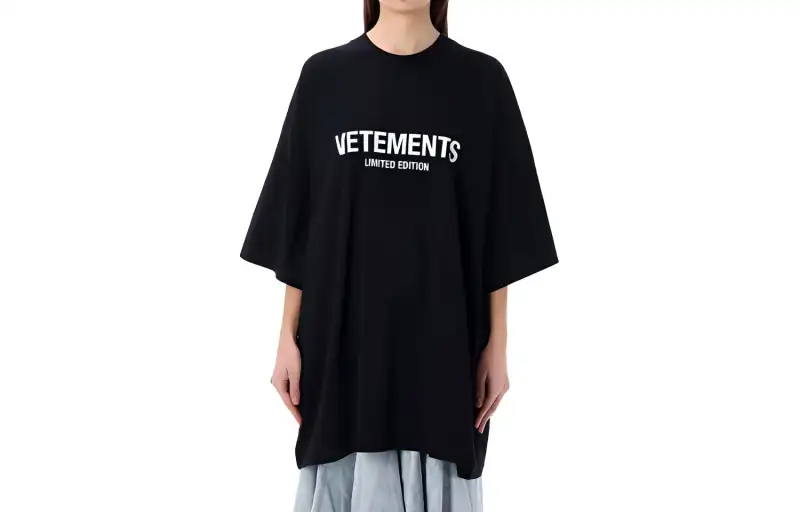 Vetements Drop Shoulder Sleeve T Shirt Women's Black
