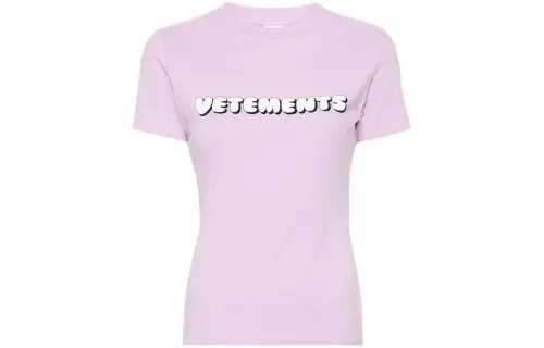 Vetements Bubble Gum Logo Fitted T Shirt 'Pink'