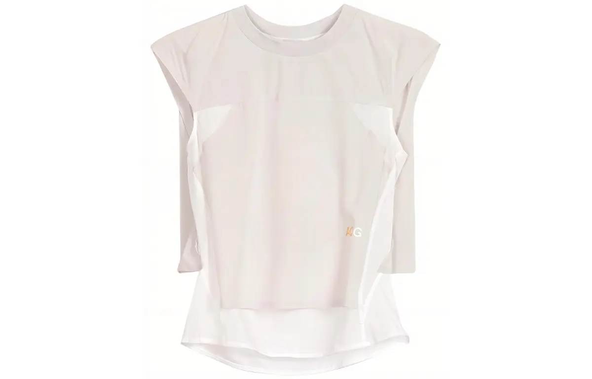 Nike T-Shirts Women's White Crew Neck Moderate Straight Fit