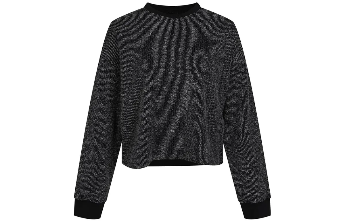 Nike Sweatshirts Women's Black Crew Neck Moderate Regular