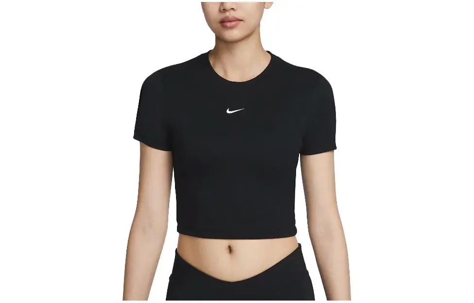Nike Sportswear Essential Women's Slim-Fit Crop T-Shirt Black