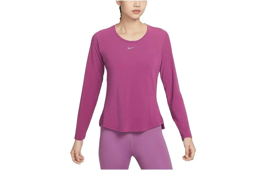 Nike T-Shirts Women's Purple Crew Neck Moderate Straight Fit