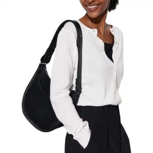 UNIQLO Knitwear Women's Ivory Crew Neck Moderate