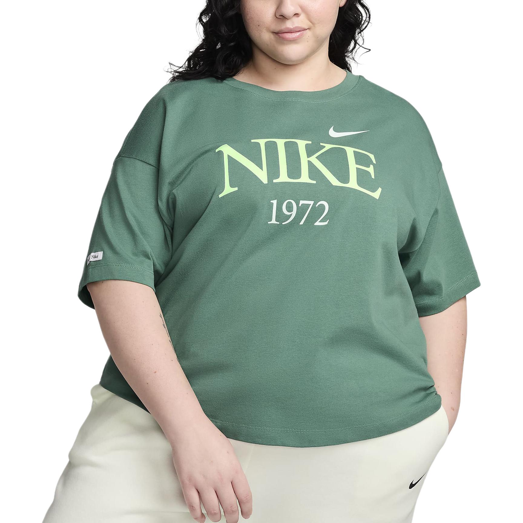 Nike Sportswear Classics T Shirt Women's Coast Green