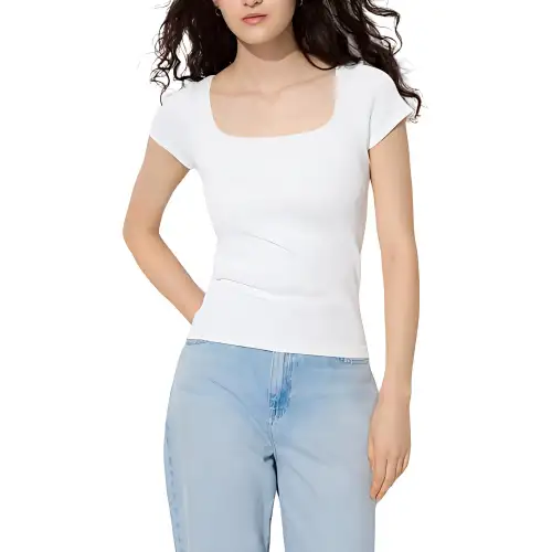 UNIQLO T Shirts Women's White Square Collar Moderate