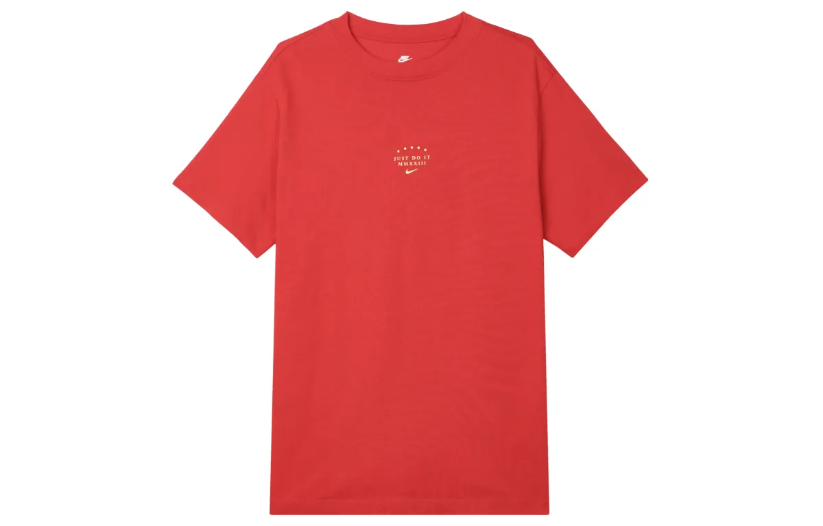 Nike Sportswear Women's Heavyweight Short-Sleeve T-Shirt Red