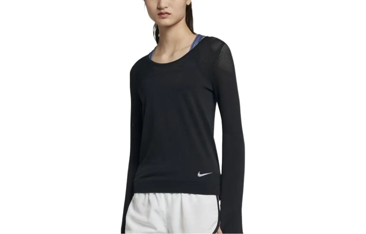 Nike T-Shirts Women's Black Crew Neck Moderate Straight Fit