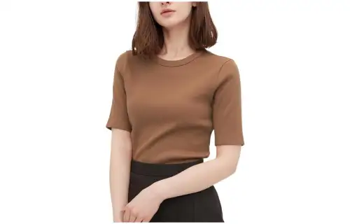 UNIQLO T Shirts Women's Light Umber Crew Neck Moderate Straight Fit