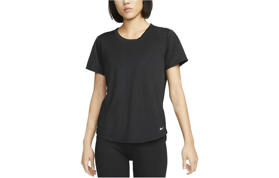 Nike T-Shirts Women's Black Crew Neck Moderate Straight Fit