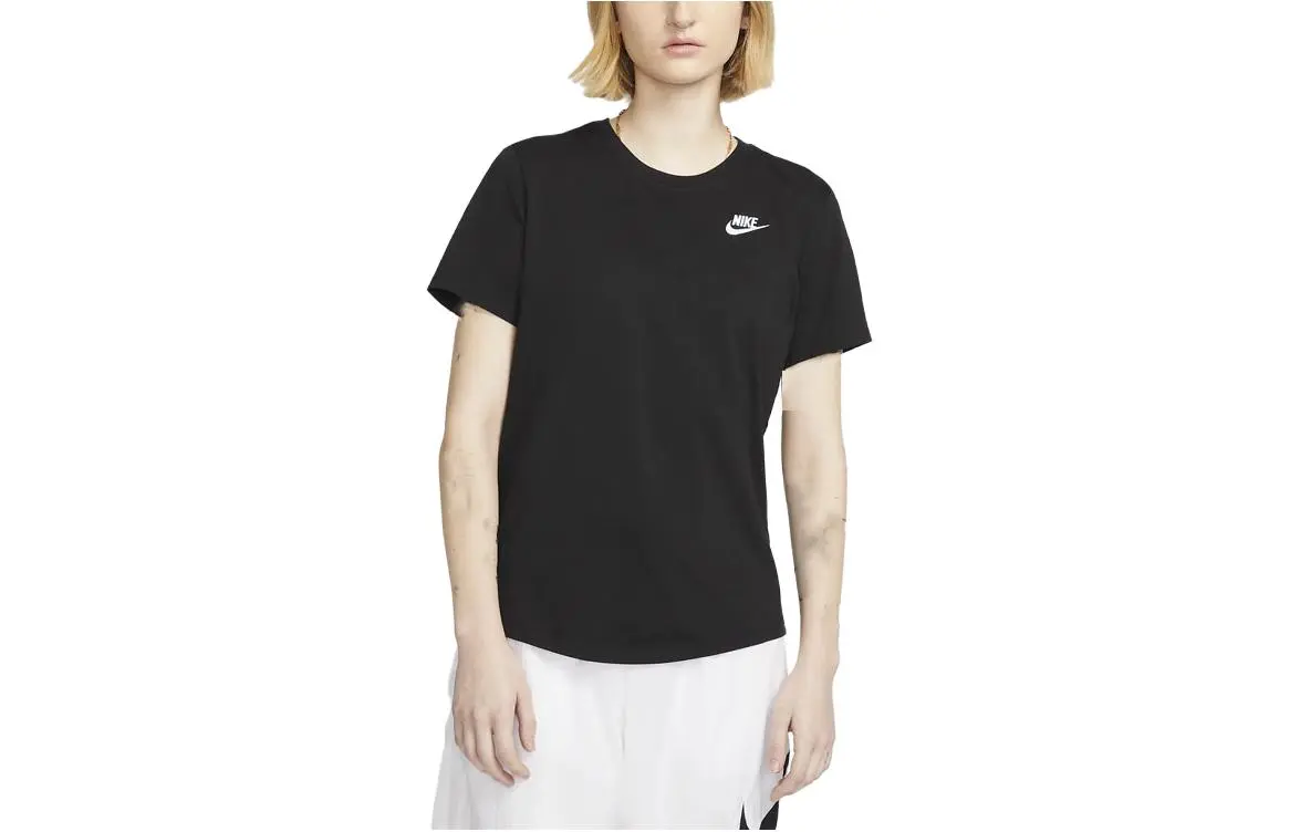 Nike T-Shirts Women's Black Crew Neck Moderate Straight Fit