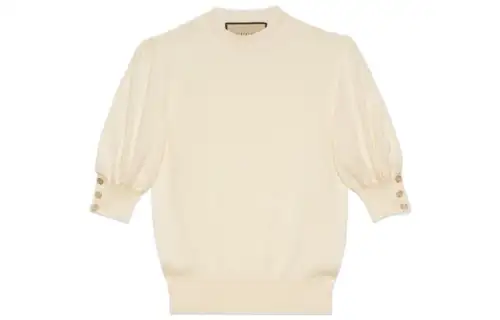 puff-sleeve fine knit top