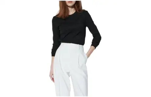 UNIQLO T Shirts Women's Black Crew Neck Moderate Other