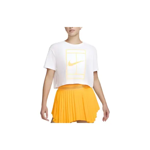 Nike T Shirts Women's White Crew Neck Moderate Straight Fit