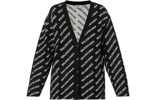 【Best of: PromotionsPrevious Season】all-over logo cardigan