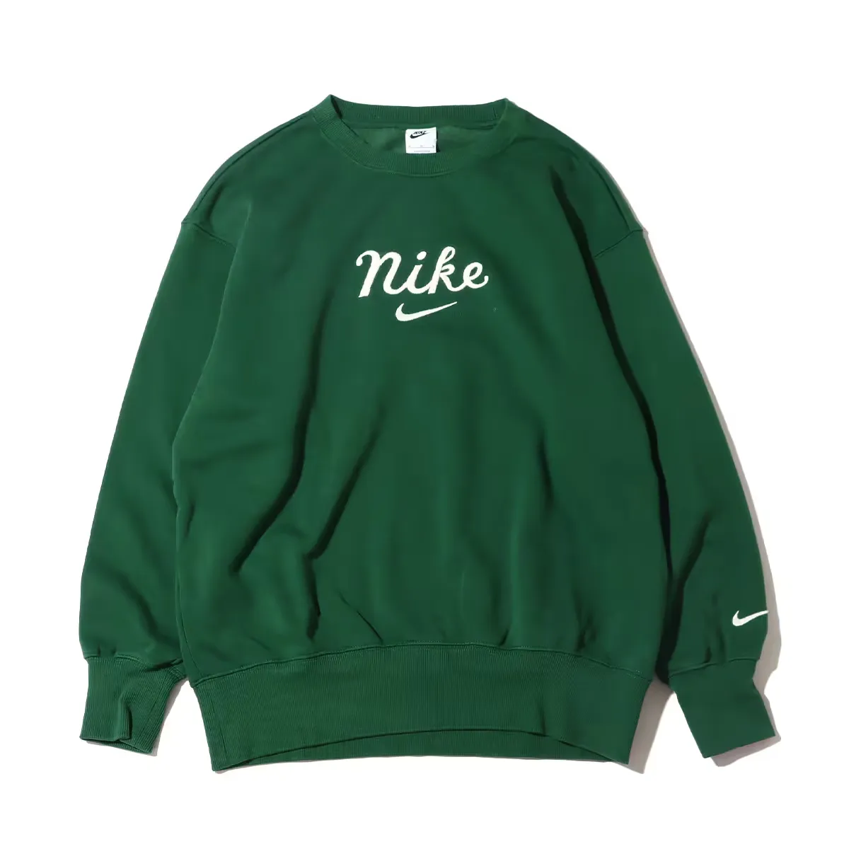 Nike Sweatshirts Women's Green Crew Neck Moderate Other
