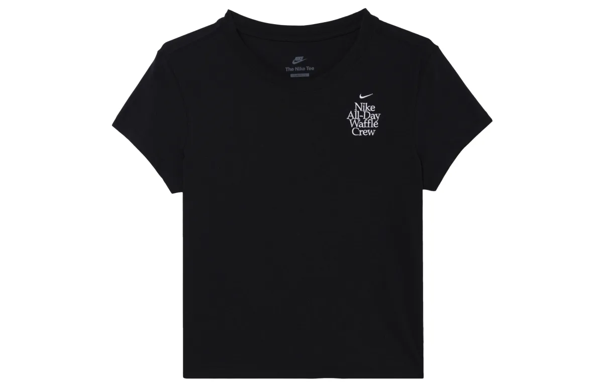 Nike Sportswear Women's Letter Strawberry Print Crewneck T-Shirt Black