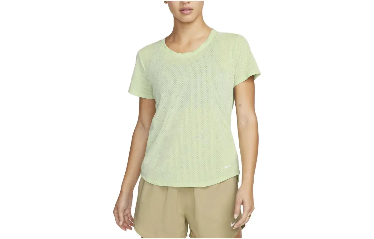 Nike T-Shirts Women's Green Crew Neck Moderate Straight Fit
