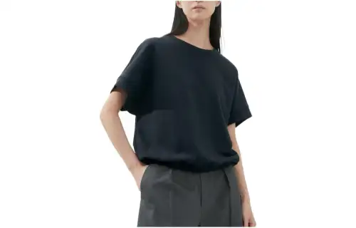 UNIQLO Sweatshirts Women's Black Crew Neck Moderate Regular