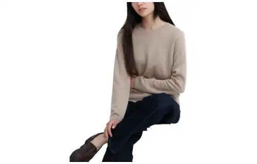 UNIQLO Knitwear Women's Beige Crew Neck Moderate Other