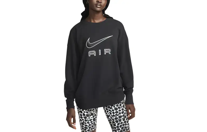 Nike Sweatshirts Women's Black Crew Neck Moderate Regular