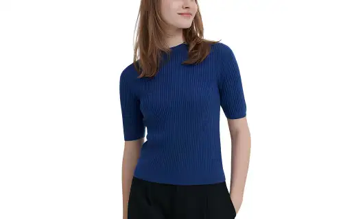 UNIQLO Knitwear Women's Sea Blue Crew Neck Moderate Base Layer