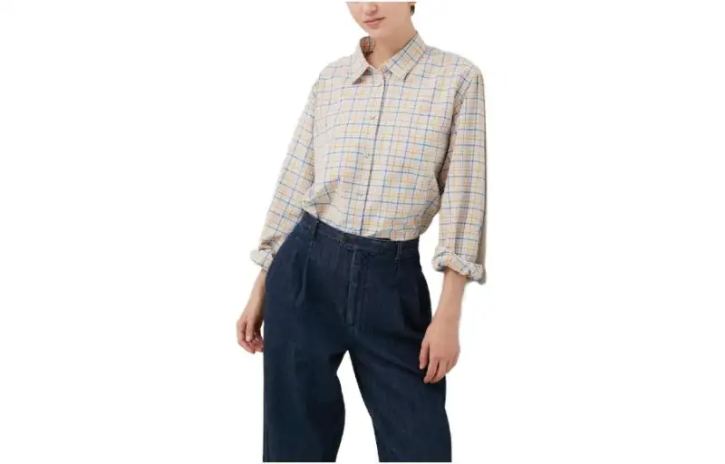 UNIQLO Shirts Women's Beige Pointed Collar Moderate Shirt