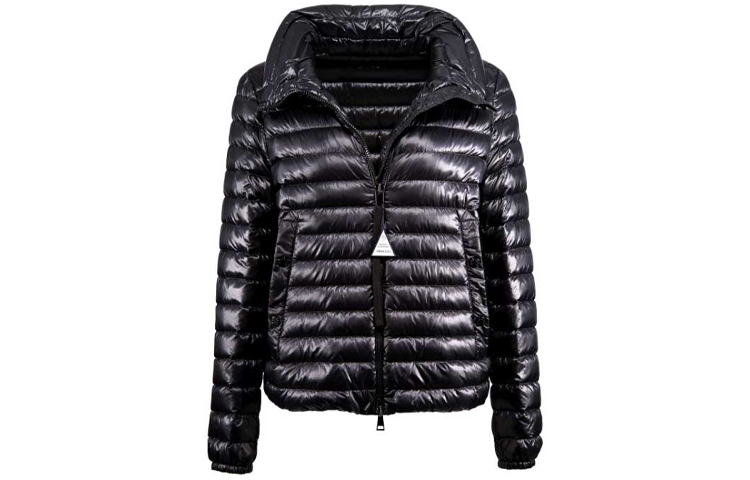 Женский куртка-пуховик Moncler из полиамида (черный)