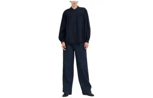 UNIQLO Shirts Women's Navy Blue Pointed Collar Moderate Shirt