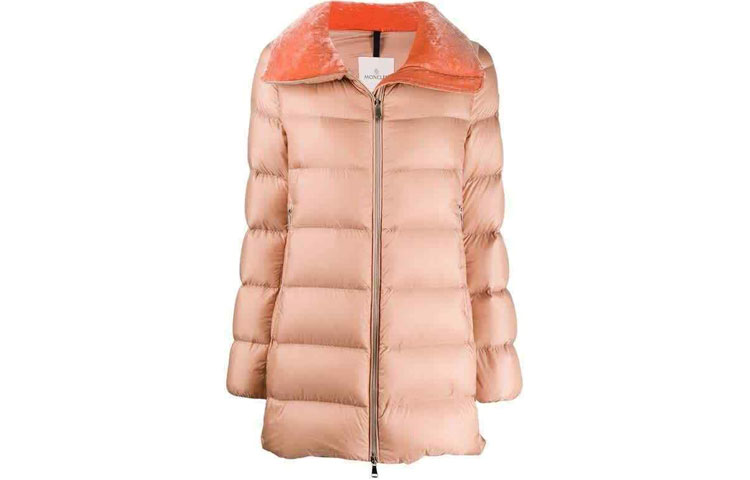 Женская куртка Moncler однотонная удлиненная (черная)