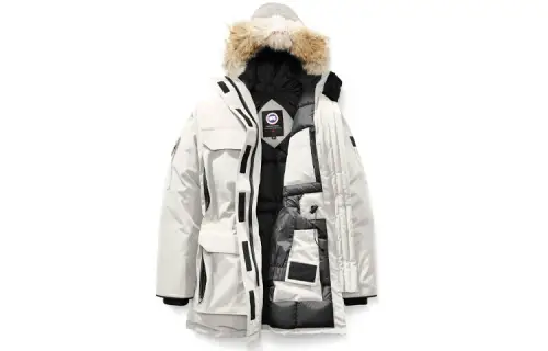 Canada Goose logo-patch detail padded coat