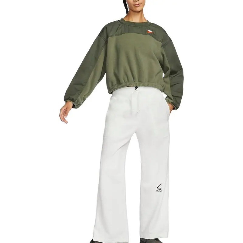 Nike Sweatshirts Women's Green Crew Neck Moderate Other