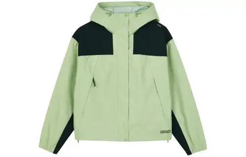 Skechers Jackets & Coats Women's Gardenia Green