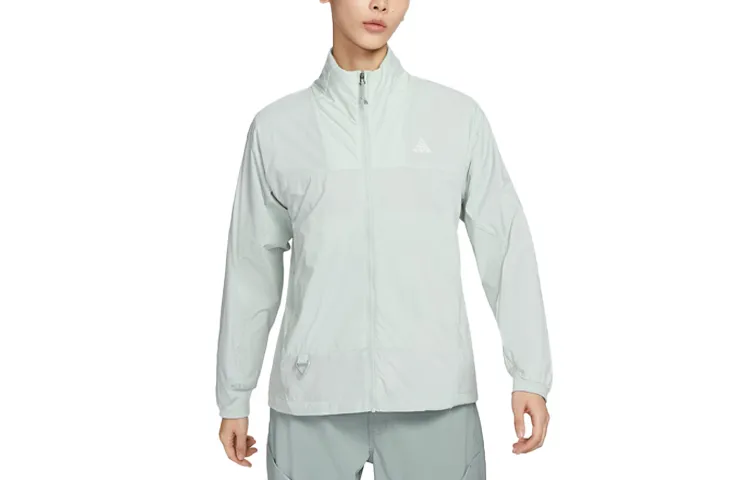 Nike Jacket Women's Light Silver