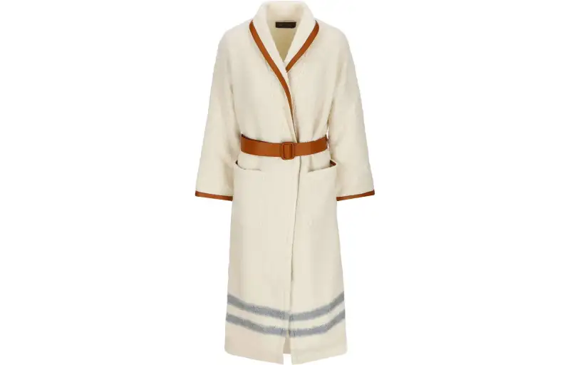 Loro Piana Coats Women's Ecru Lapel Moderate