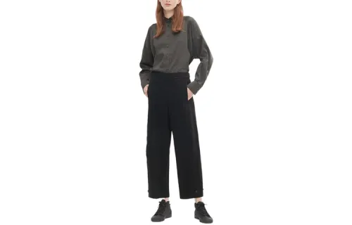 UNIQLO Casual Pants Women's Black Moderate Straight Fit Pants