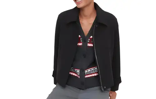 UNIQLO Cropped Coats Women's Black Lapel Moderate
