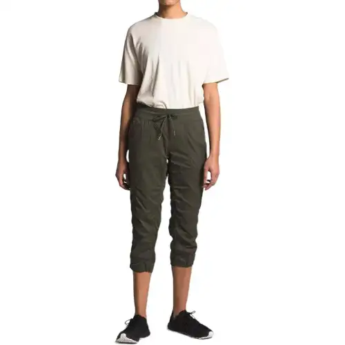 THE NORTH FACE Casual Pants Women's Green