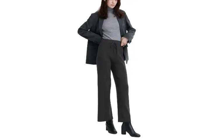 UNIQLO Casual Pants Women's Dark Gray Moderate Straight Fit Pants