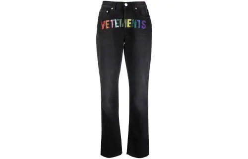 Vetements Jeans Women's Black Moderate Straight Fit Pants