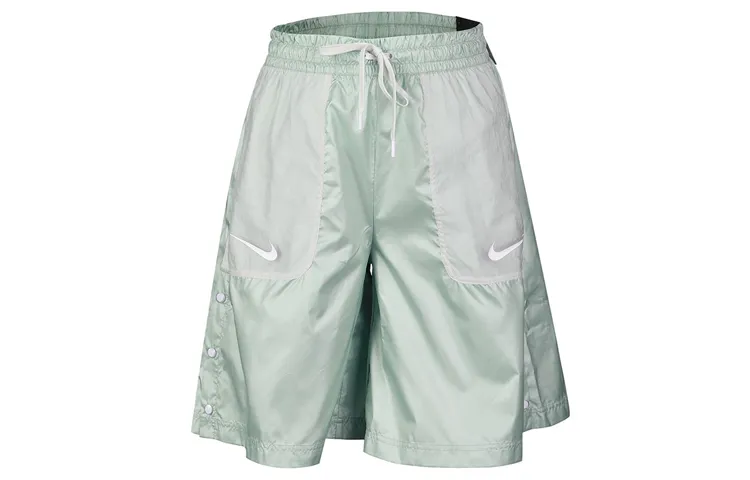 Nike Casual Shorts Women's Frosty Grass Green Moderate Straight Fit Pants
