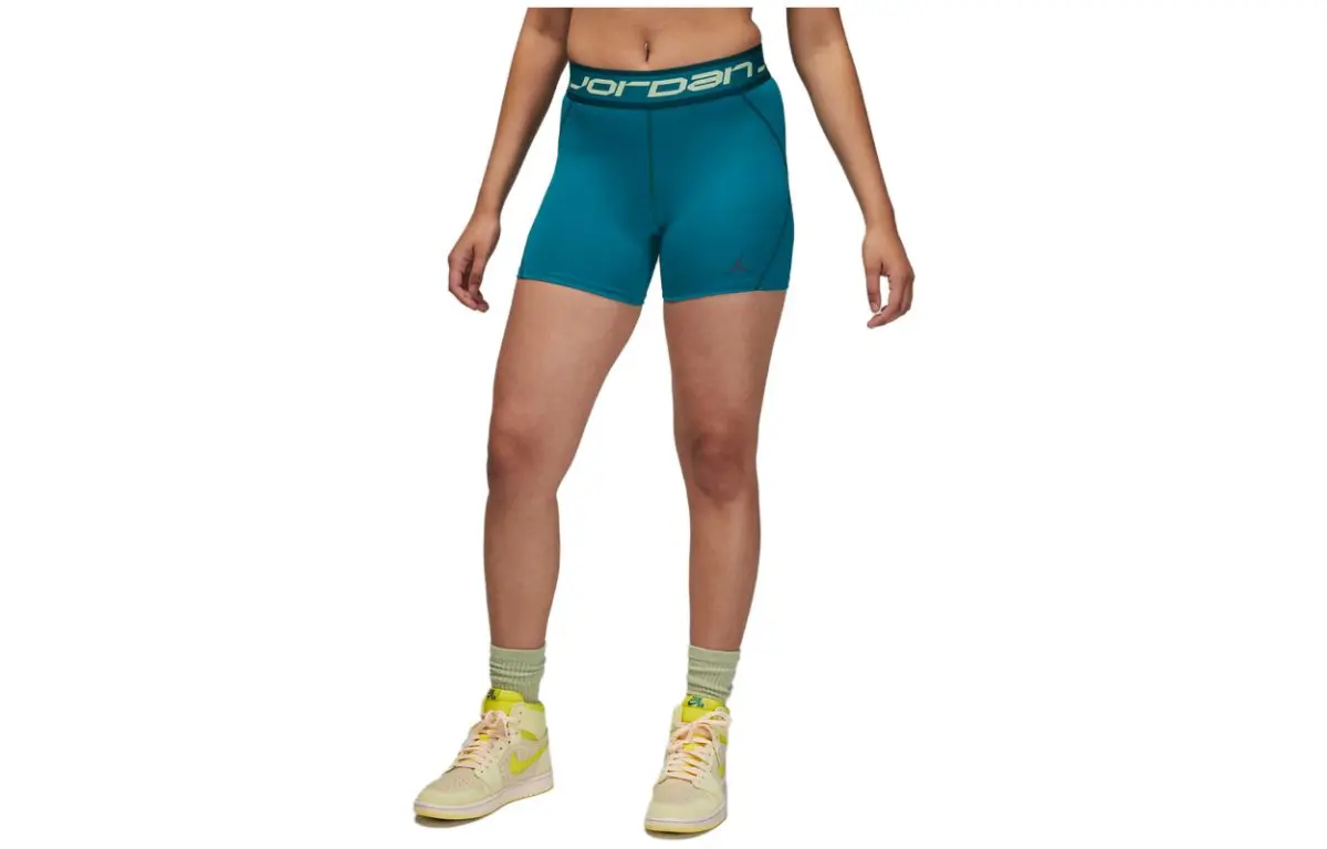 Jordan Sport Women's 5" Shorts