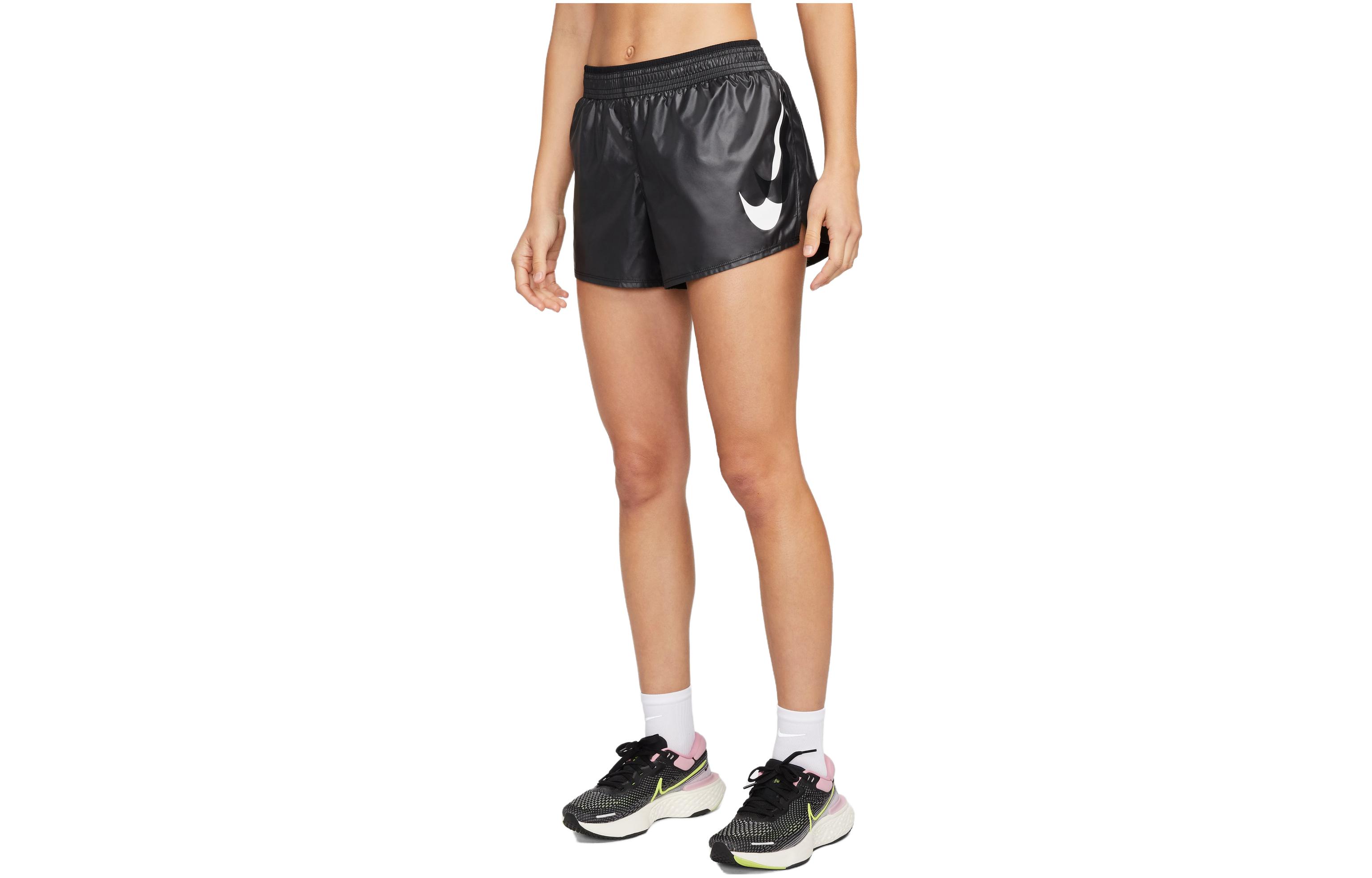 Женские шорты Nike Swoosh Logo (черные)