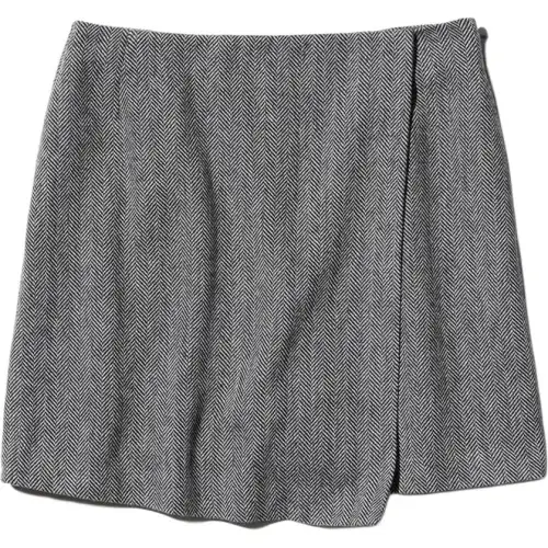 UNIQLO Casual Shorts Women's Dark Gray