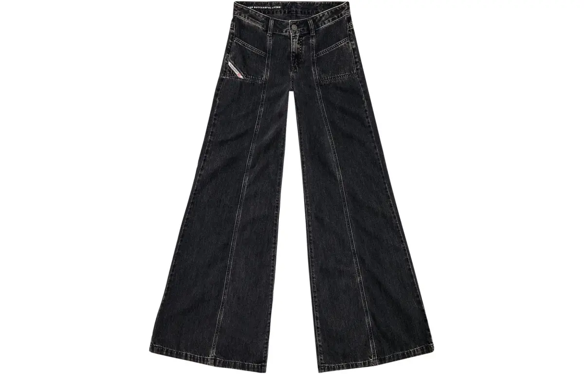 Diesel D-Akii 068HN bootcut jeans