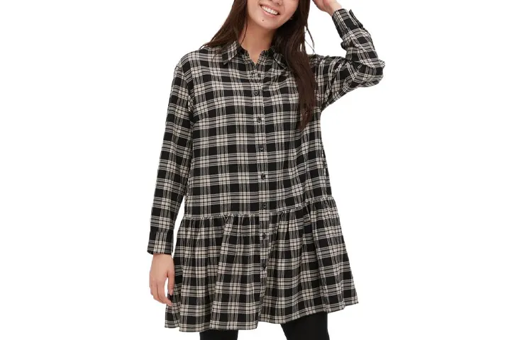 UNIQLO Long Sleeved Dresses Women's Black Polo Collar Mid Length