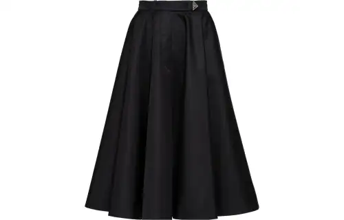 pleated full skirt