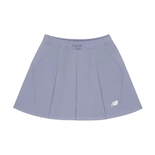 New Balance Casual Shorts Women's Red Sandalwood