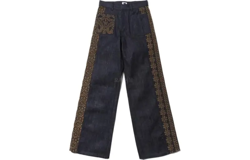 DIOR Jeans Women's Blue Moderate Straight Fit Pants